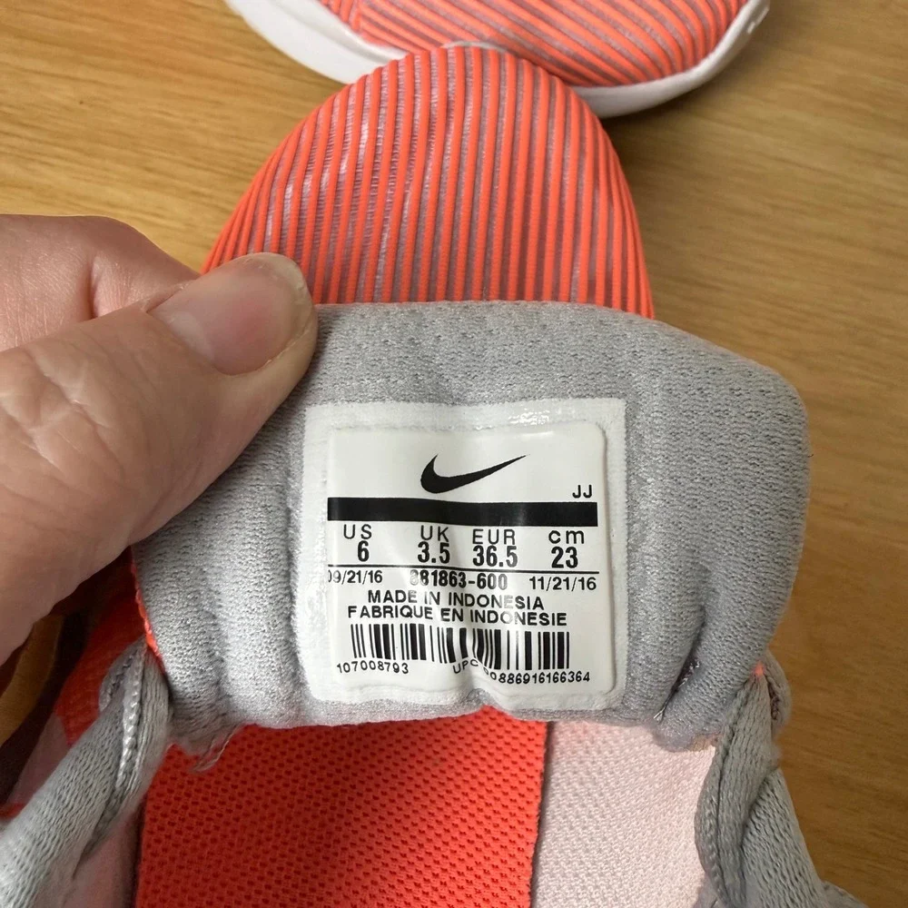 Nike Flex Bijoux Training Shoes Women Size 6 Orange‎ Grey Excellent 881863-600